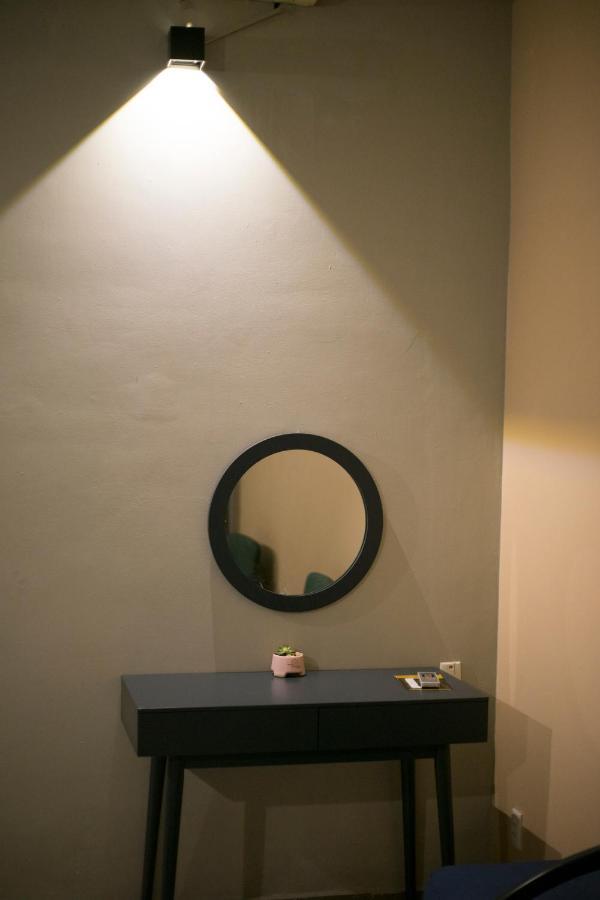 Happy Saigon Hostel โฮจิมินห์ซิตี้ ภายนอก รูปภาพ