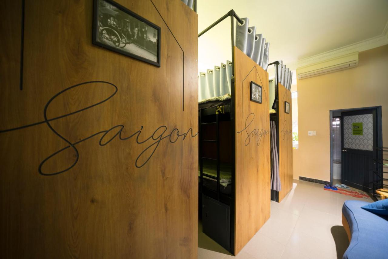 Happy Saigon Hostel โฮจิมินห์ซิตี้ ภายนอก รูปภาพ